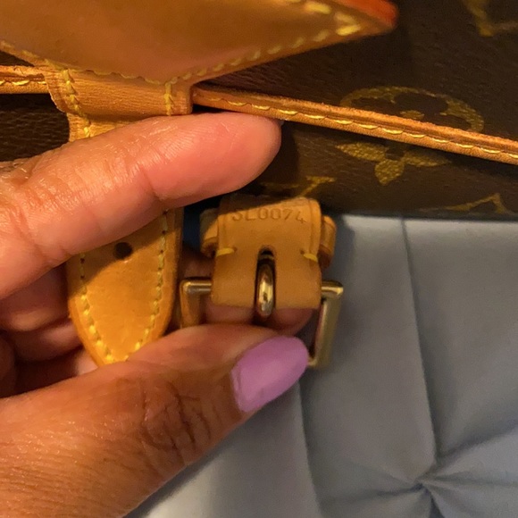 🔥Authentic 🔥Louis Vuitton Solange crossbody - Picture 11 of 11